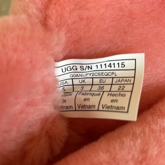 Brand New UGG Fluff Yeah Genuine Lamb Fur Slides Slippers Sparkly Crystal Strap - Picture 13 of 14